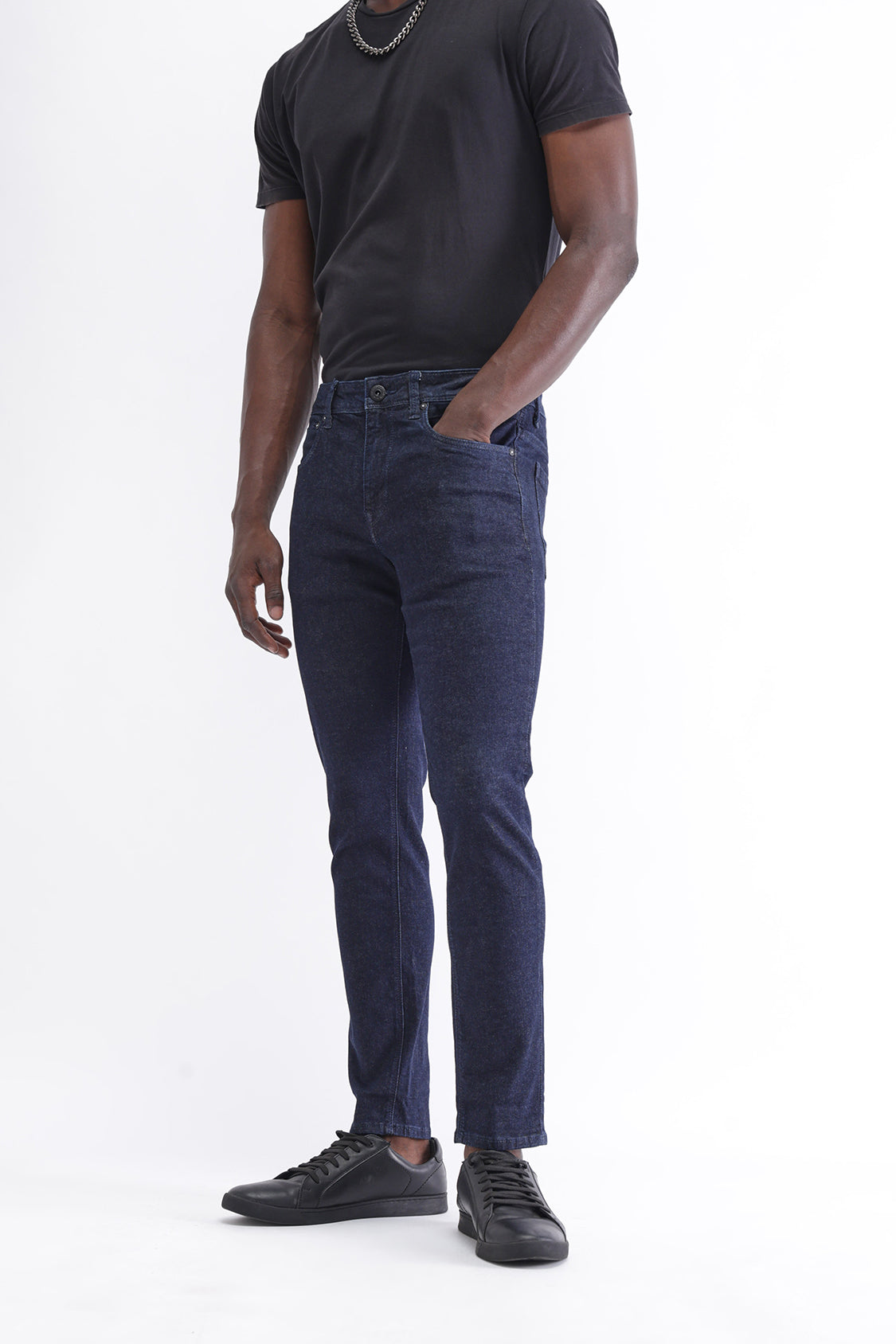 SLIM FIT DARK WASH JEANS