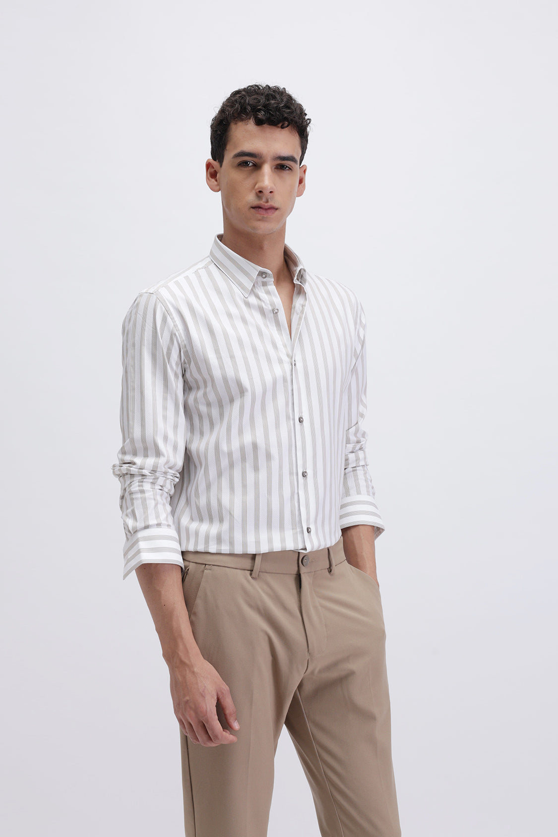 VERTICAL STRIPED SLIM FIT SHIRT