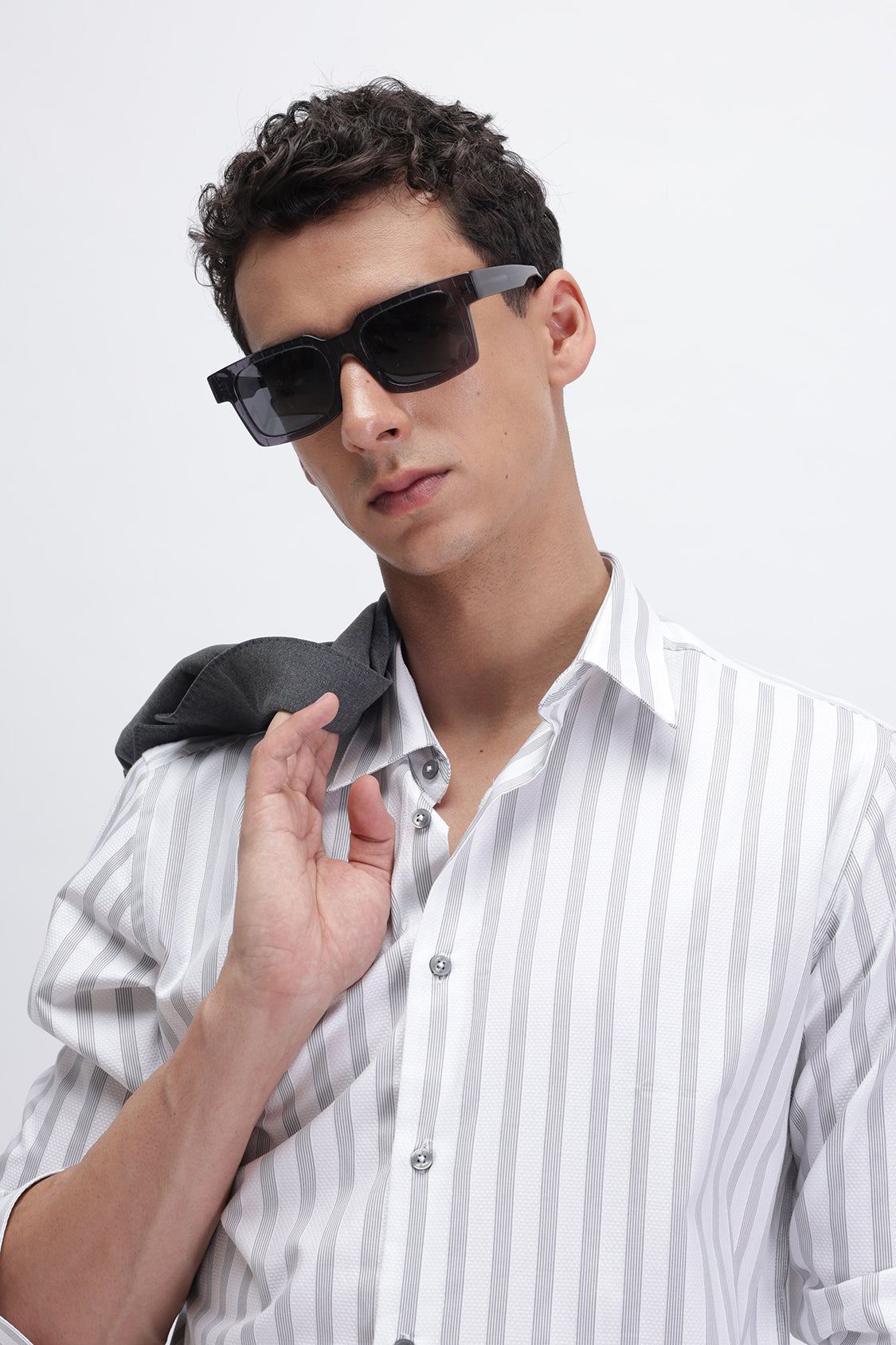 VERTICAL STRIPED SLIM FIT SHIRT