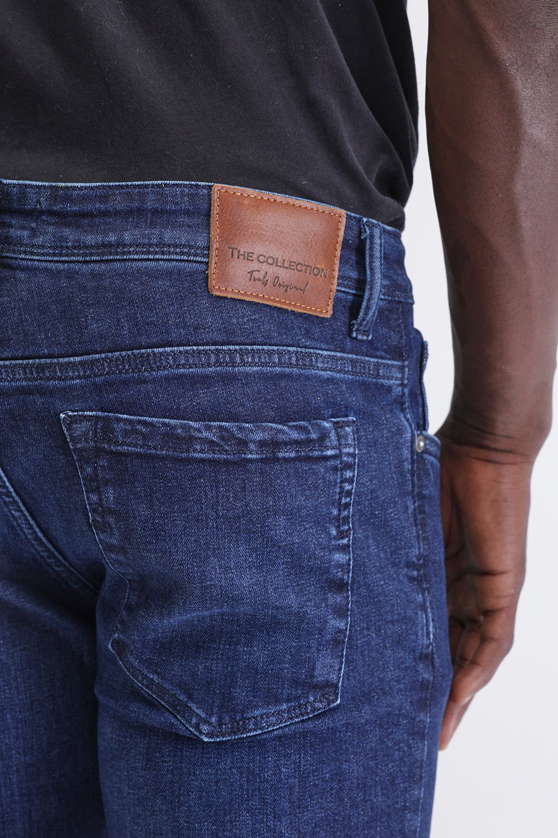 Men Slim Mid Rise Blue Jeans