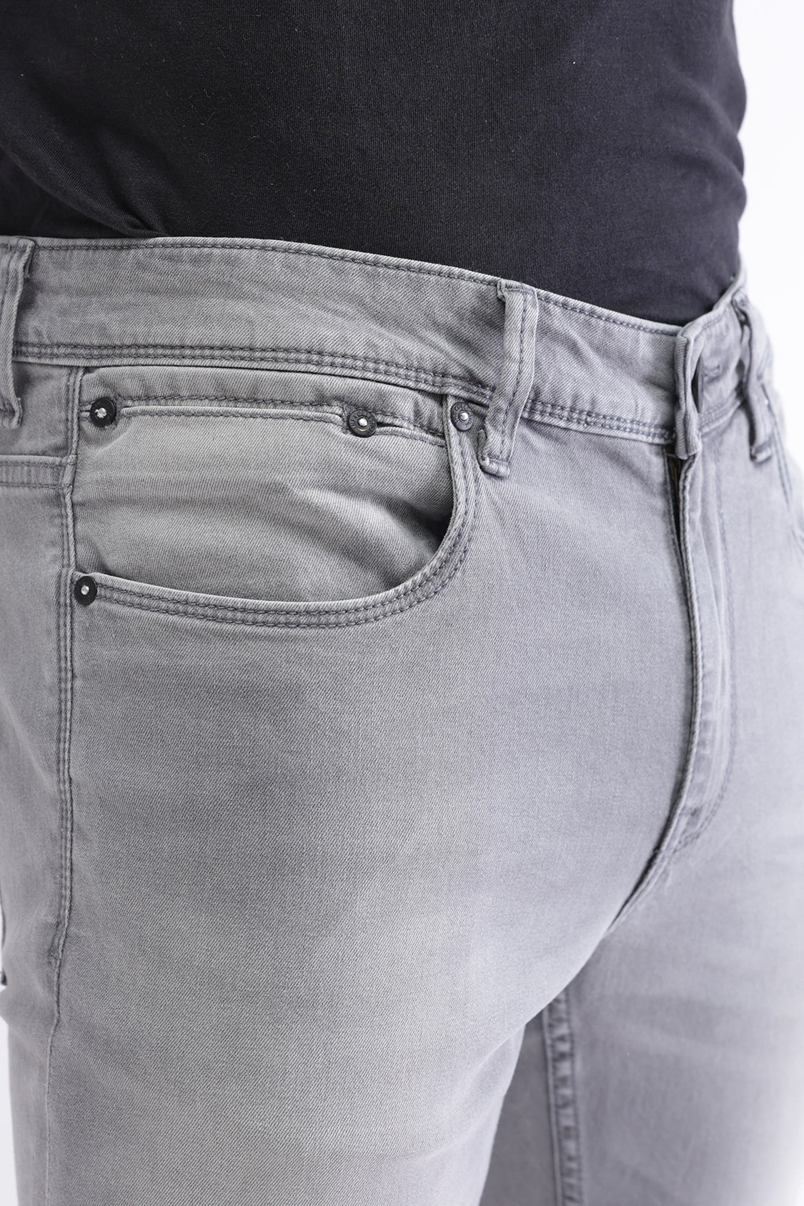 Men Slim Mid Rise Grey Jeans