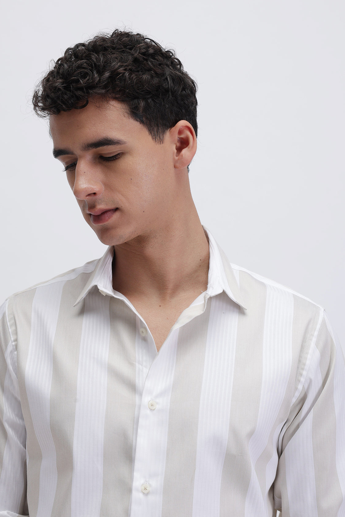 STRIPED SLIM FIT SHIRT