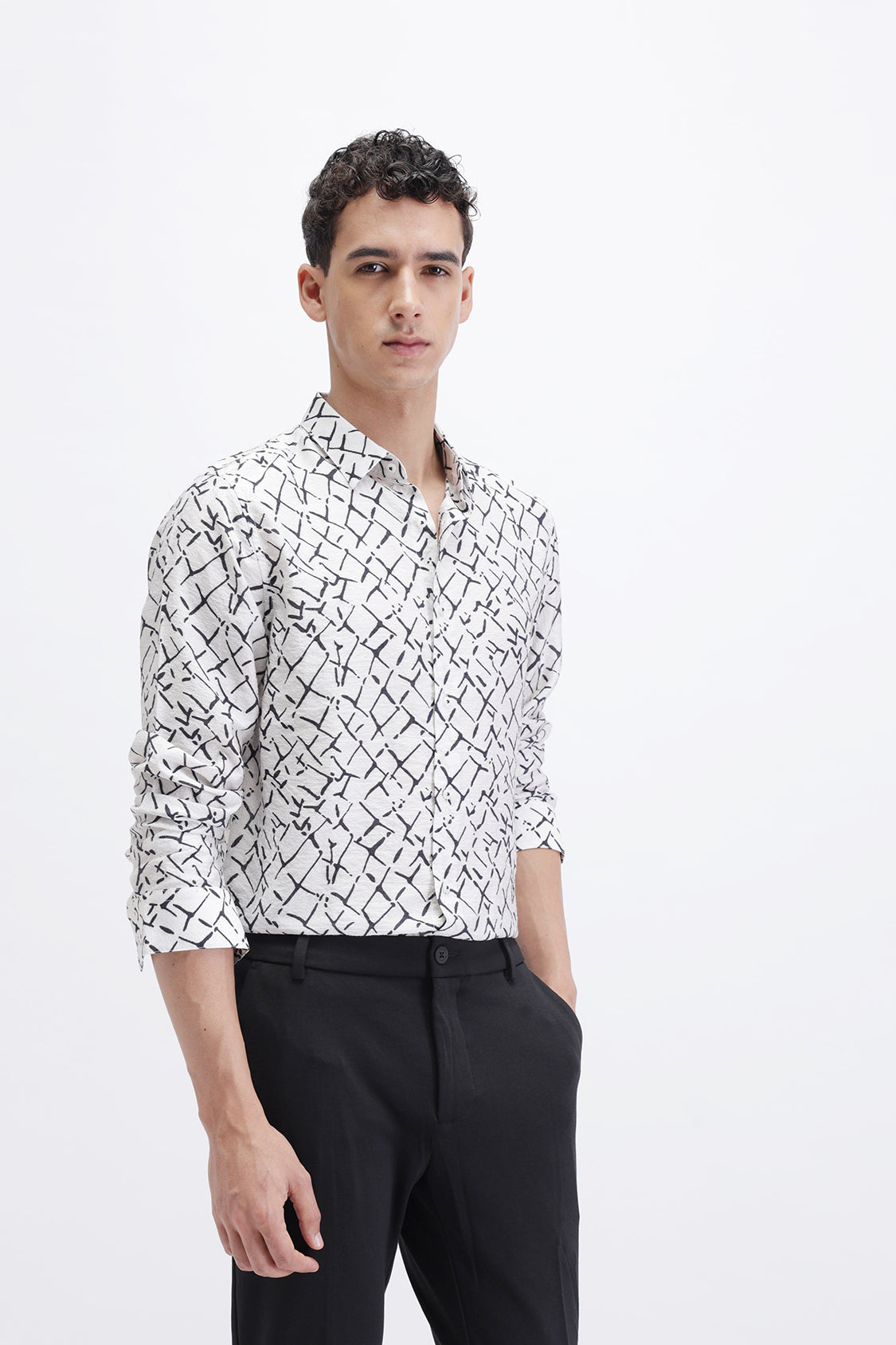 ABSTRACT PRINTED SLIM FIT SHIRT