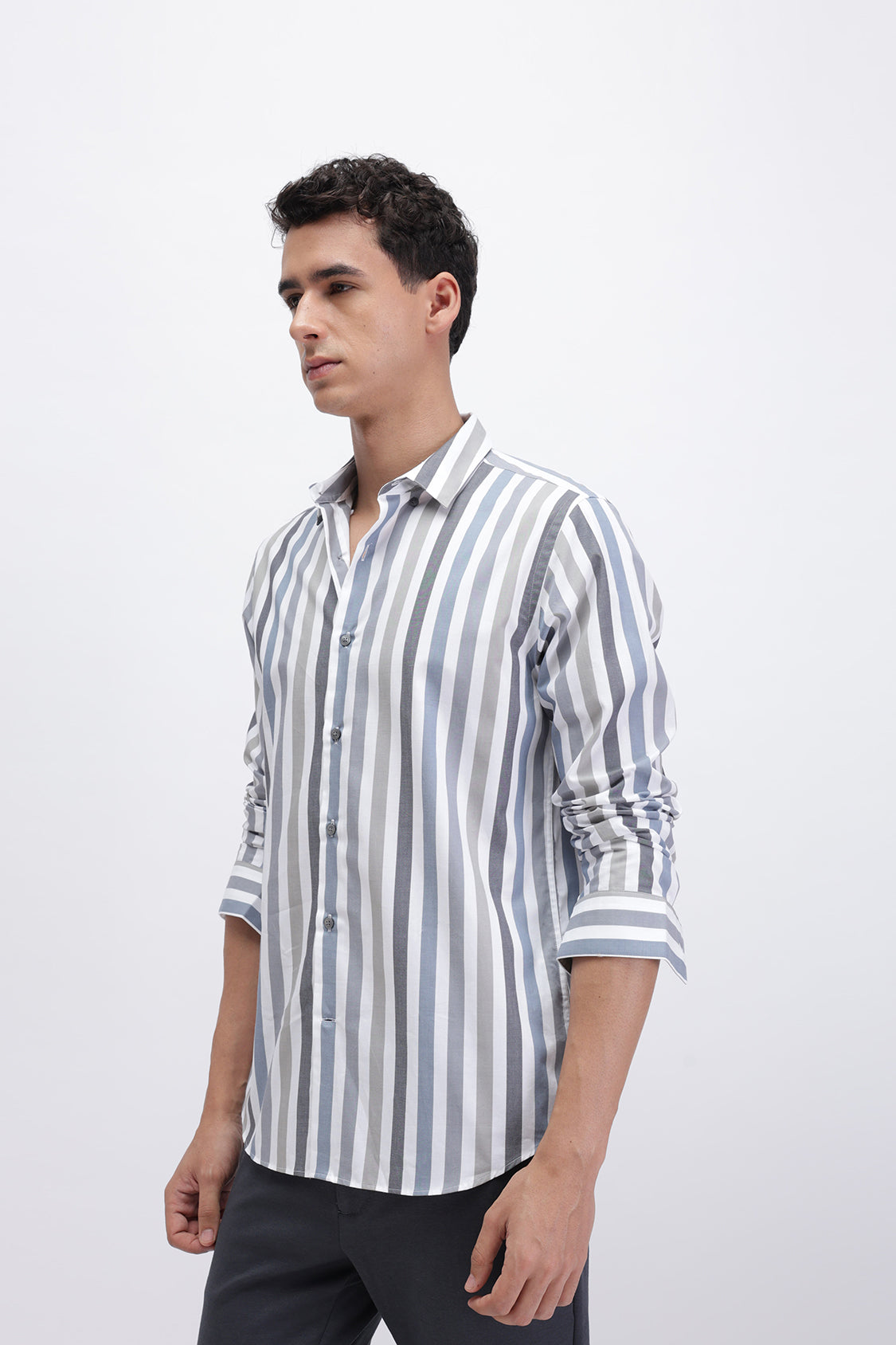 VERTICAL STRIPED SHIRT