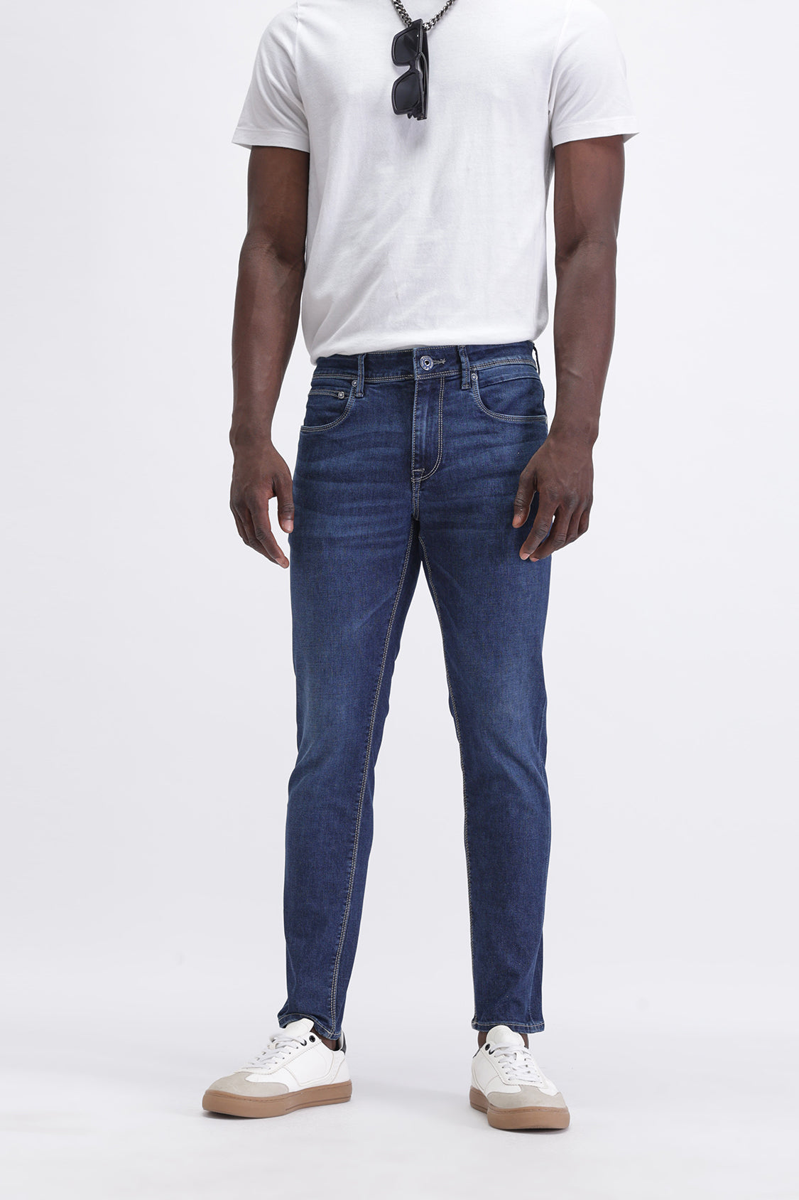 SLIM FIT MID WASH JEANS