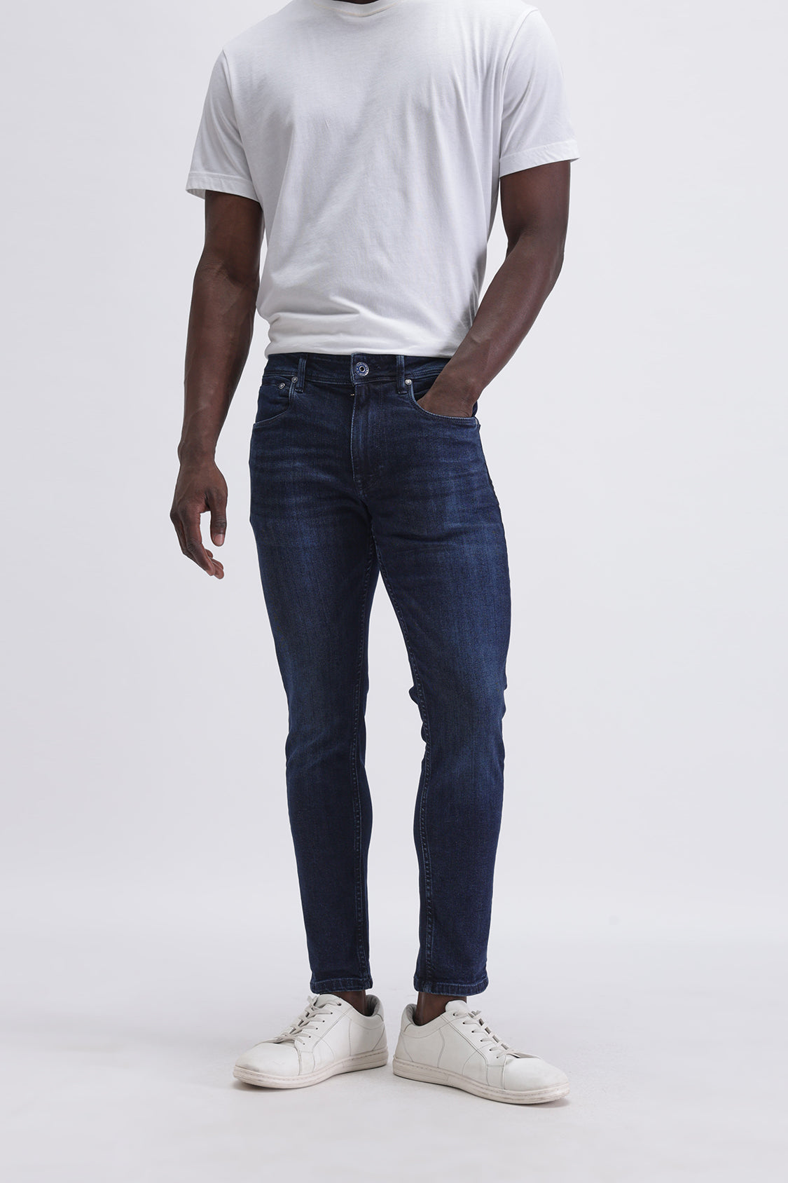 Men Slim Mid Rise Dark Blue Jeans