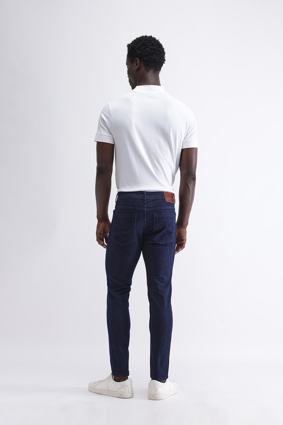 SLIM FIT DARK WASH JEANS