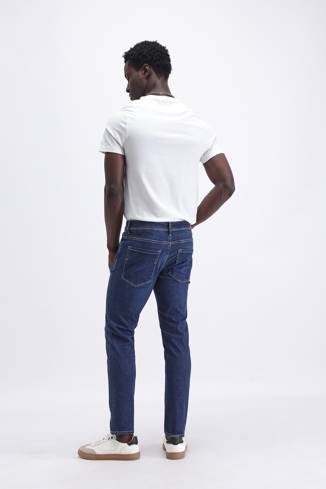 SLIM FIT MID WASH JEANS