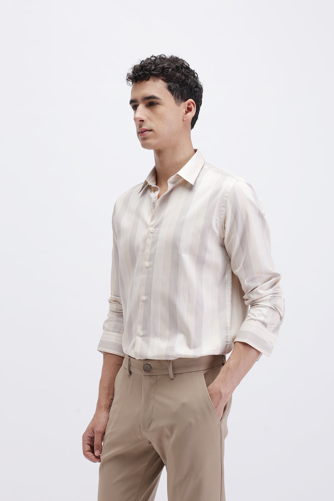 VERTICAL STRIPED SHIRT