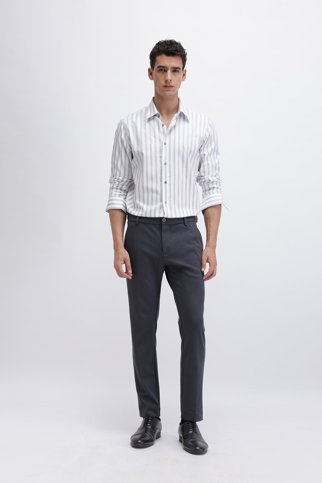 VERTICAL STRIPED SLIM FIT SHIRT