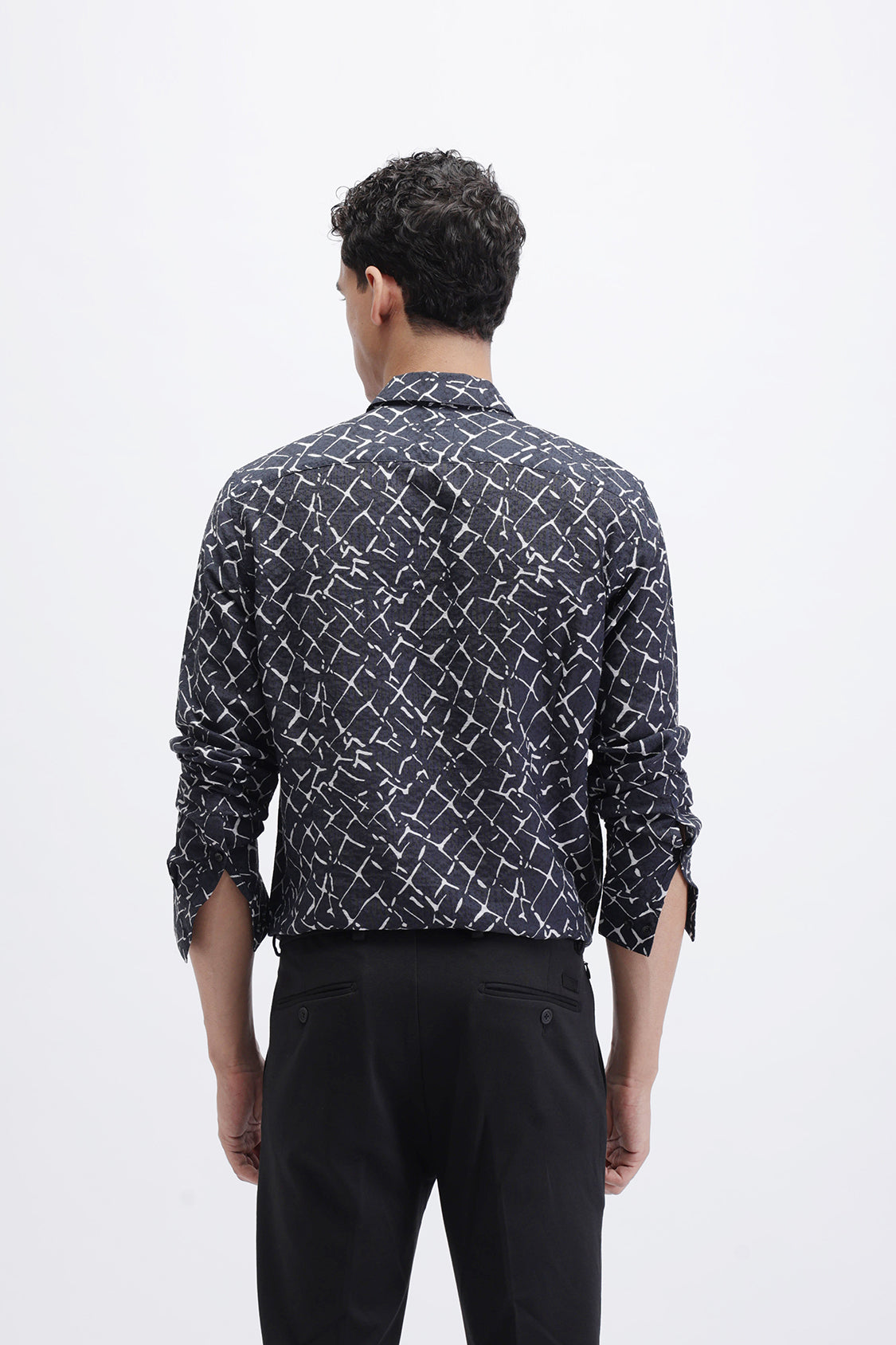ABSTRACT PRINTED SLIM FIT SHIRT